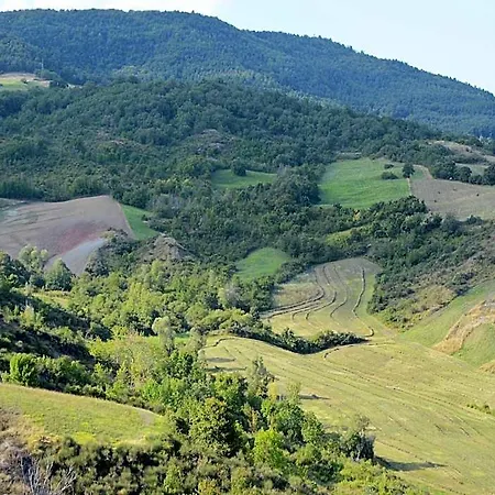 In Petrella Guidi With Garden Views 4*