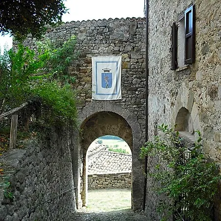 In Petrella Guidi With Garden Views Hotel SantʼAgata Feltria
